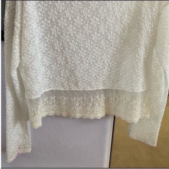 Women’s White Long Sleeve Lace Crop Fit Sheer Top Size Large - Picture 5 of 7
